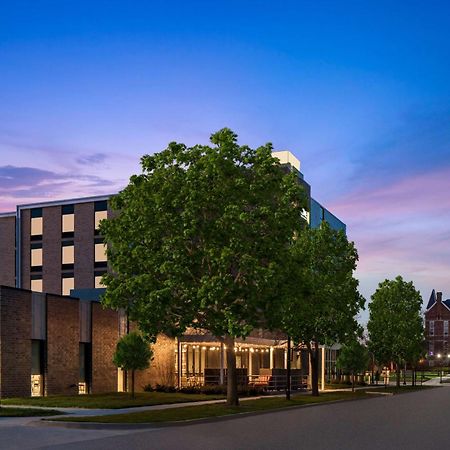 Home2 Suites By Hilton Des Moines At Drake University Екстер'єр фото