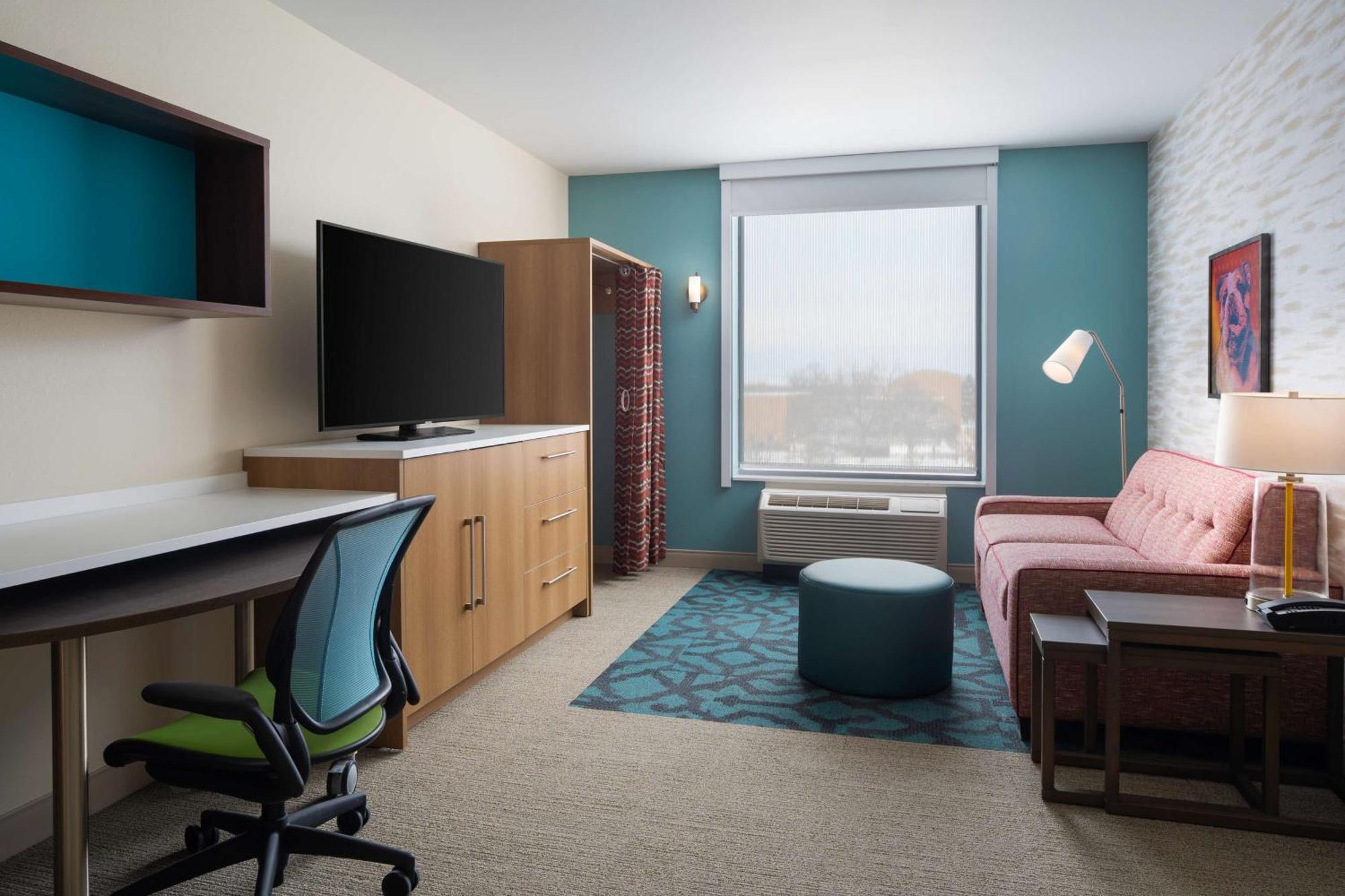 Home2 Suites By Hilton Des Moines At Drake University Екстер'єр фото