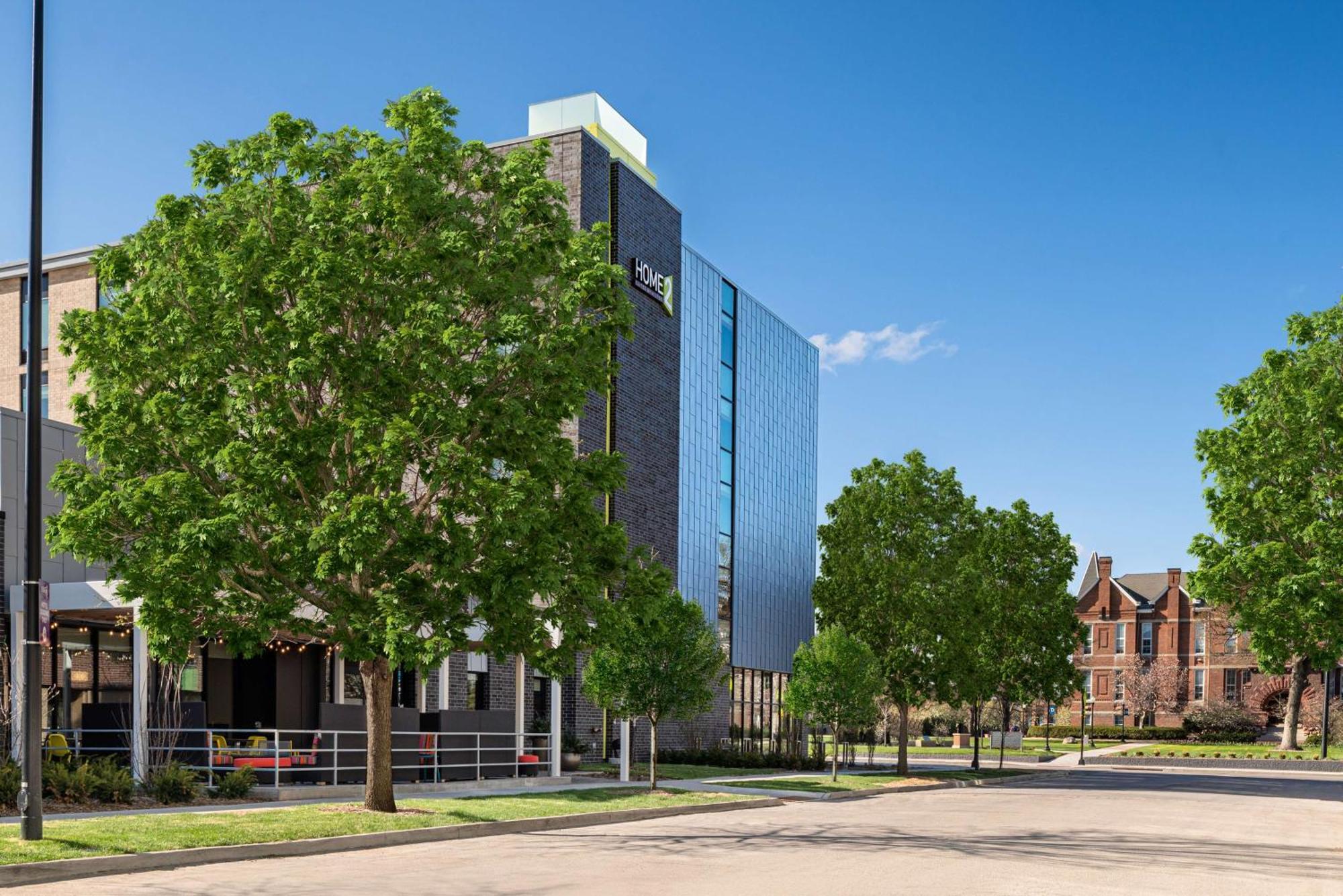 Home2 Suites By Hilton Des Moines At Drake University Екстер'єр фото