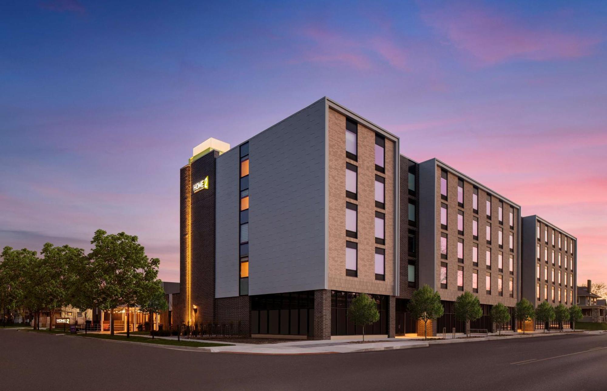 Home2 Suites By Hilton Des Moines At Drake University Екстер'єр фото